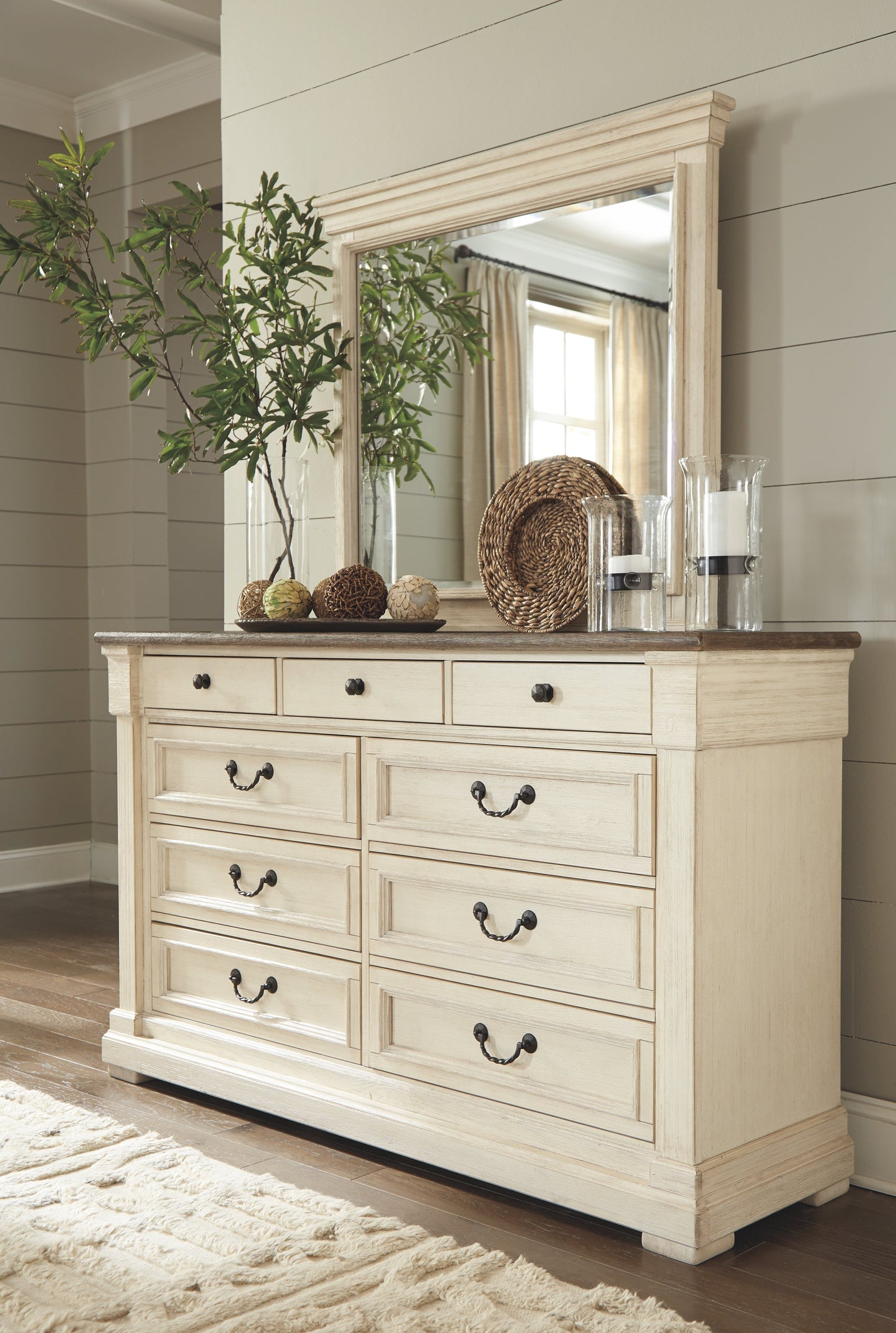 Bolanburg - Two-tone - Dresser & Mirror