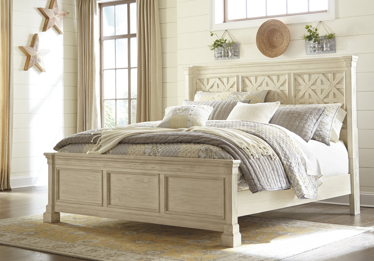 Bolanburg - Antique White - King Panel Bed