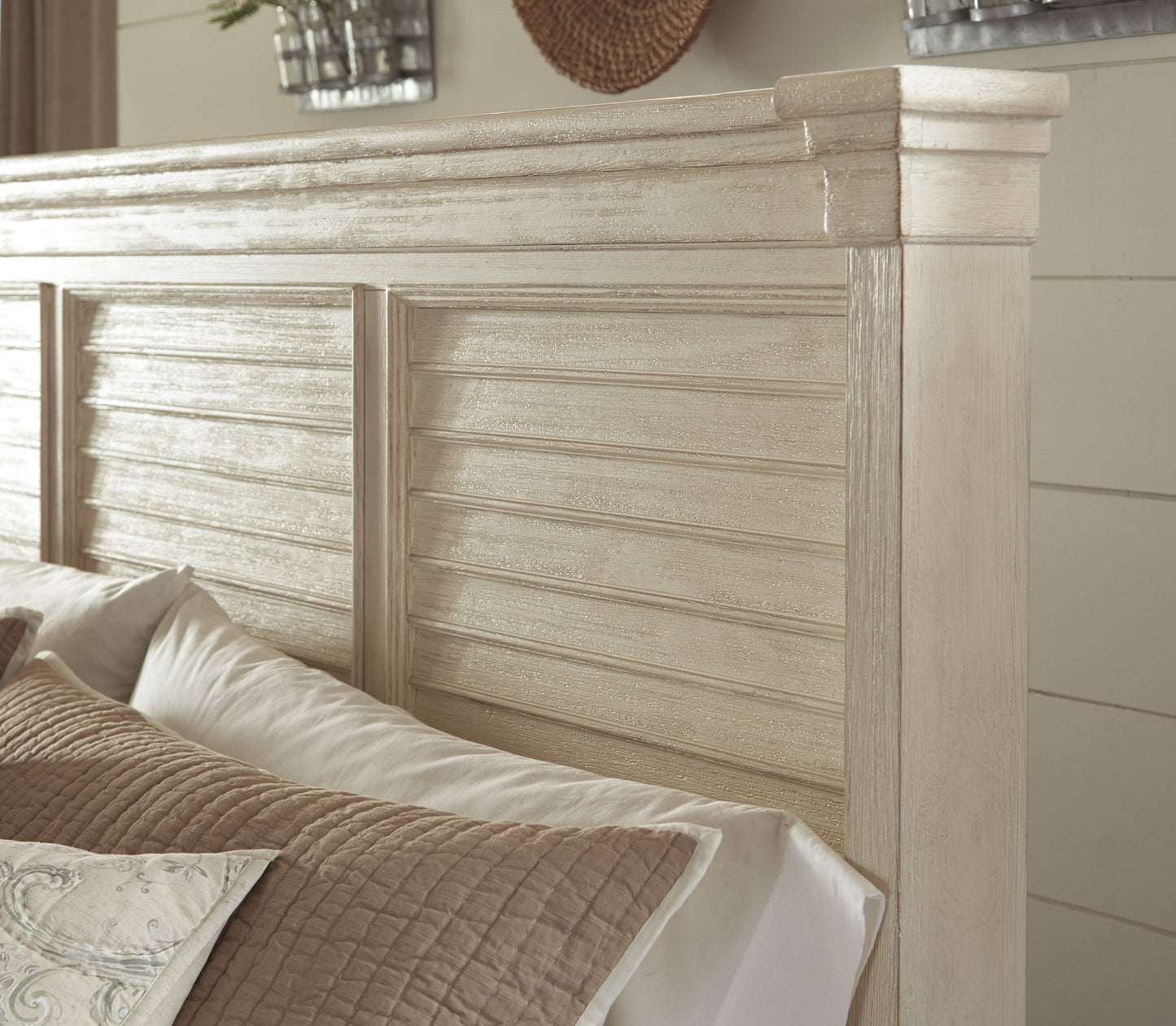 Bolanburg - Antique White - King Panel Bed