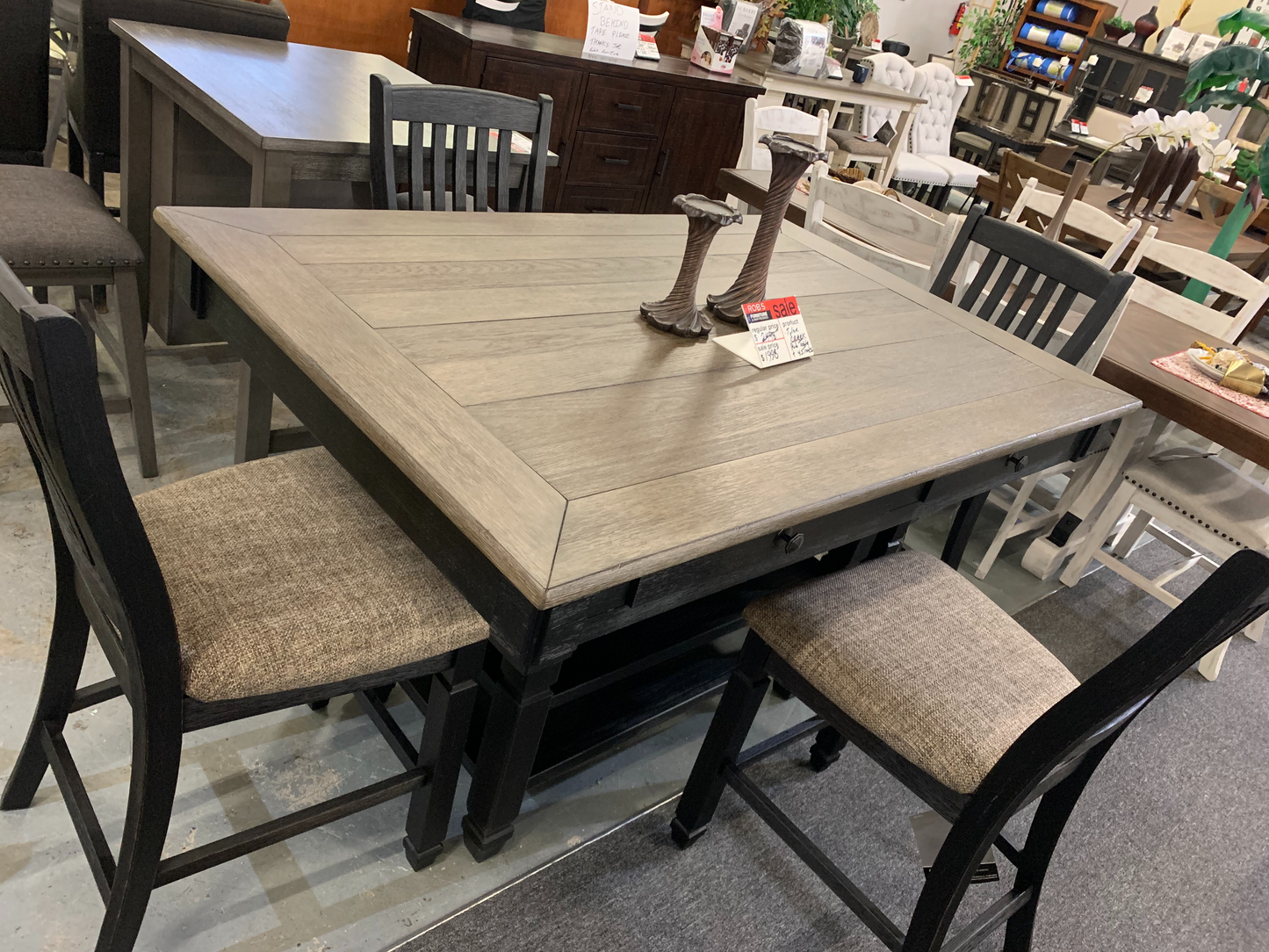 Tyler Creek Dining Set