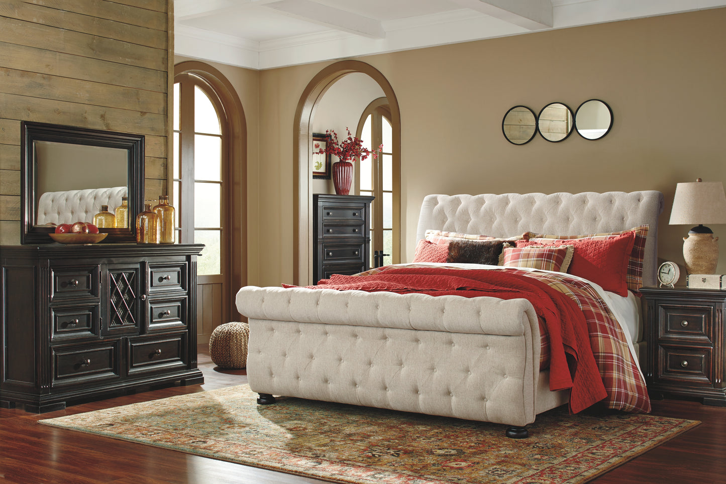 Willenburg - Linen - King Bed