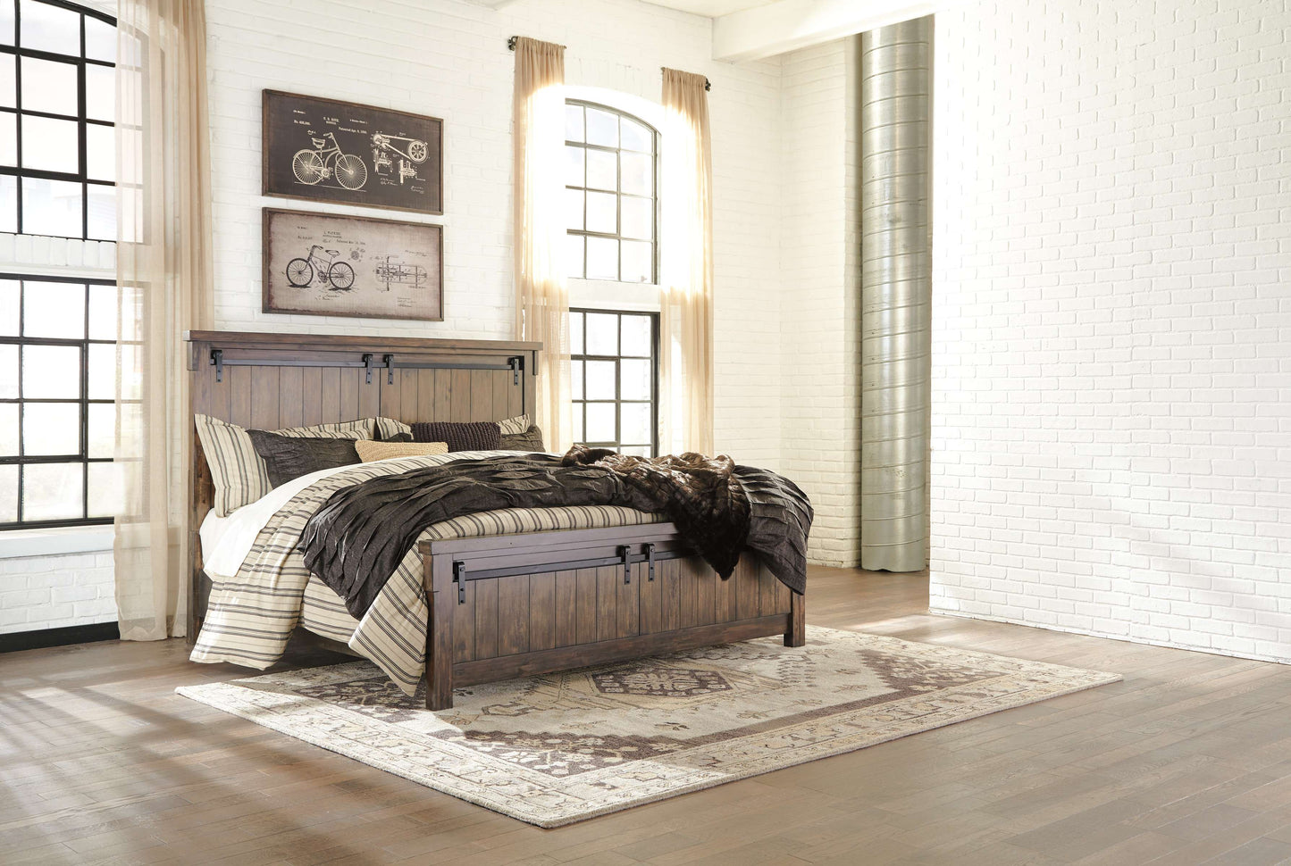Lakeleigh - Brown - King Panel Bed