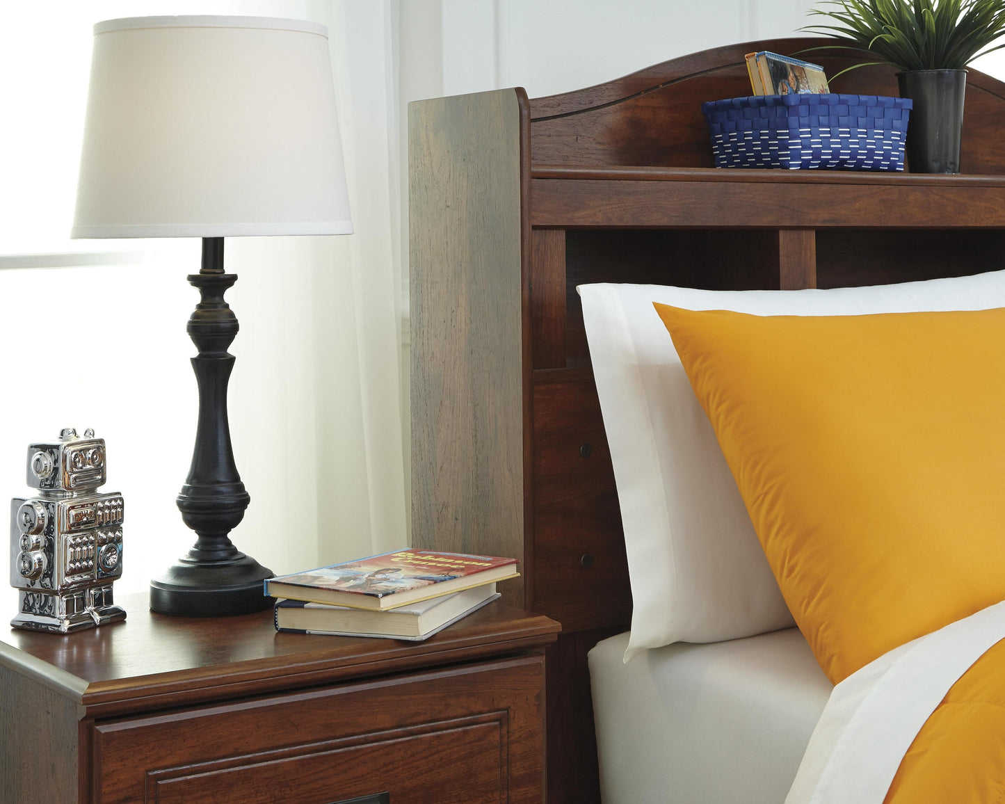 Kian - Black/White - Poly Table Lamp